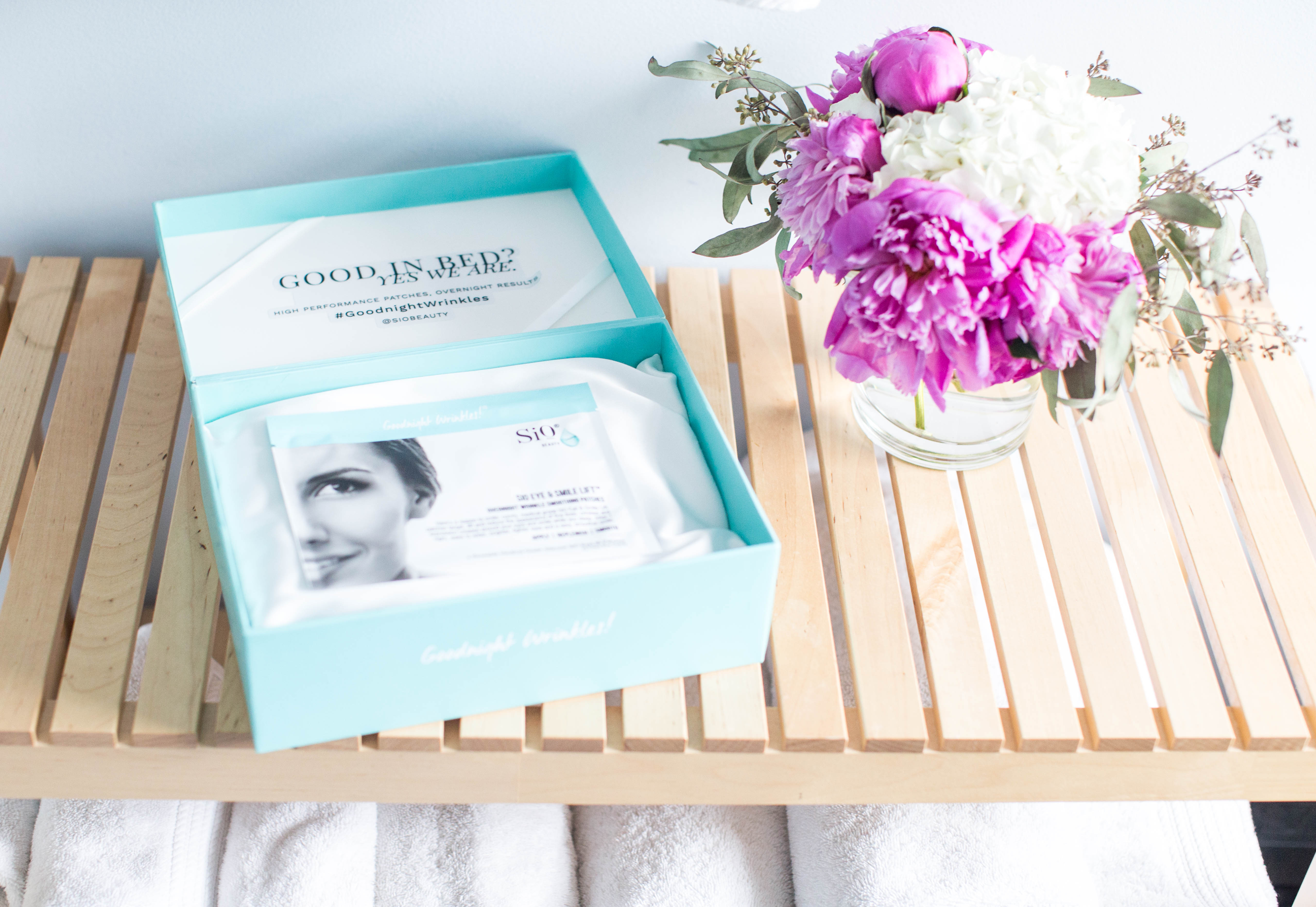 SiO Beauty Pads Review by North Carolina beauty blogger Coffee Beans and Bobby Pins