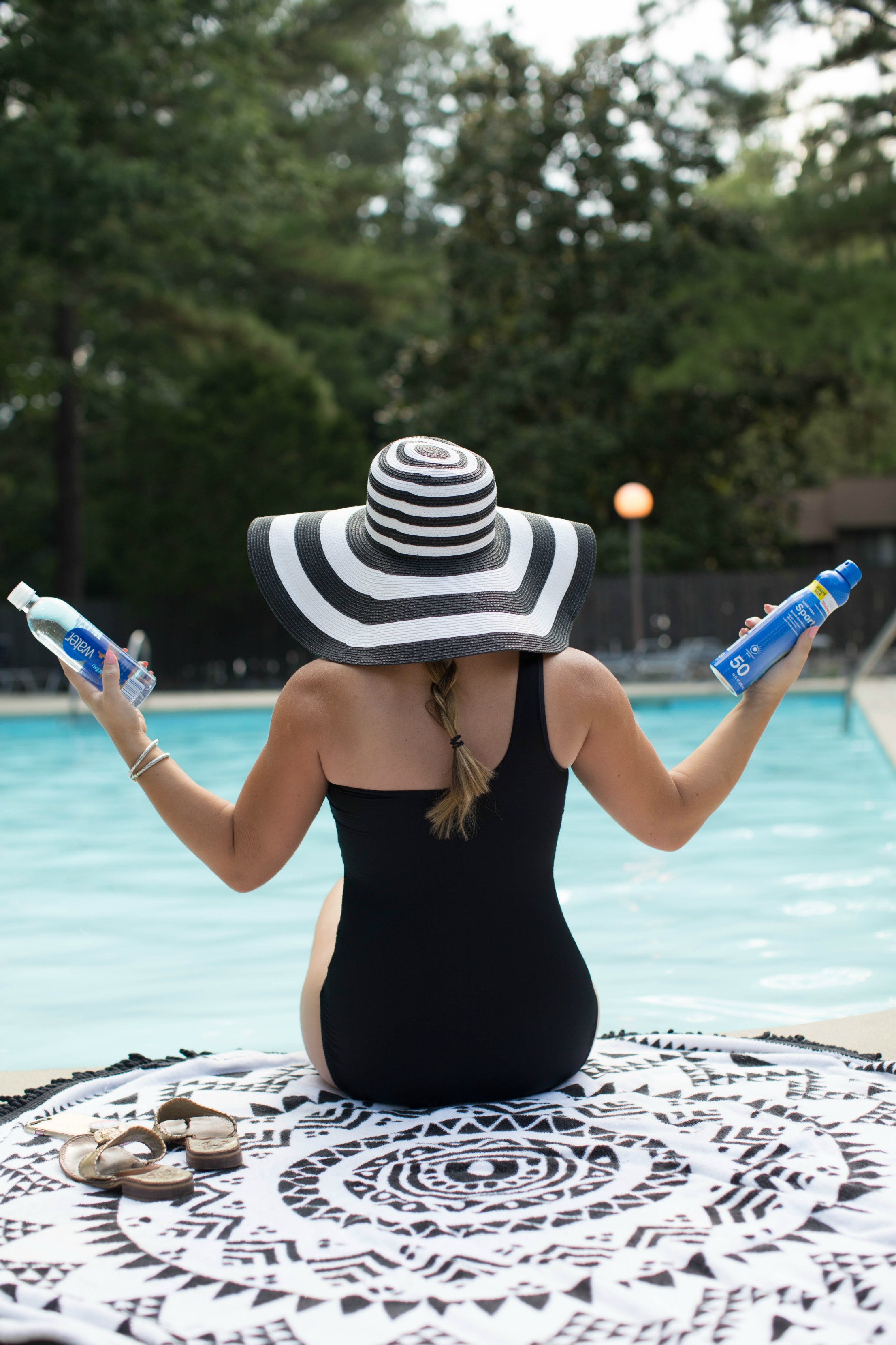 8 Pool Bag Essentials by NC blogger Coffee Beans and Bobby Pins